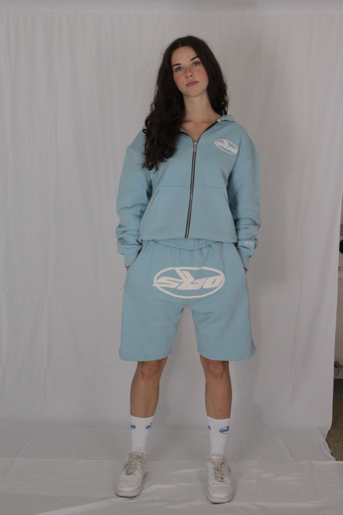 CIRCLE LOGO BABY BLUE ZIP UP HOODIE