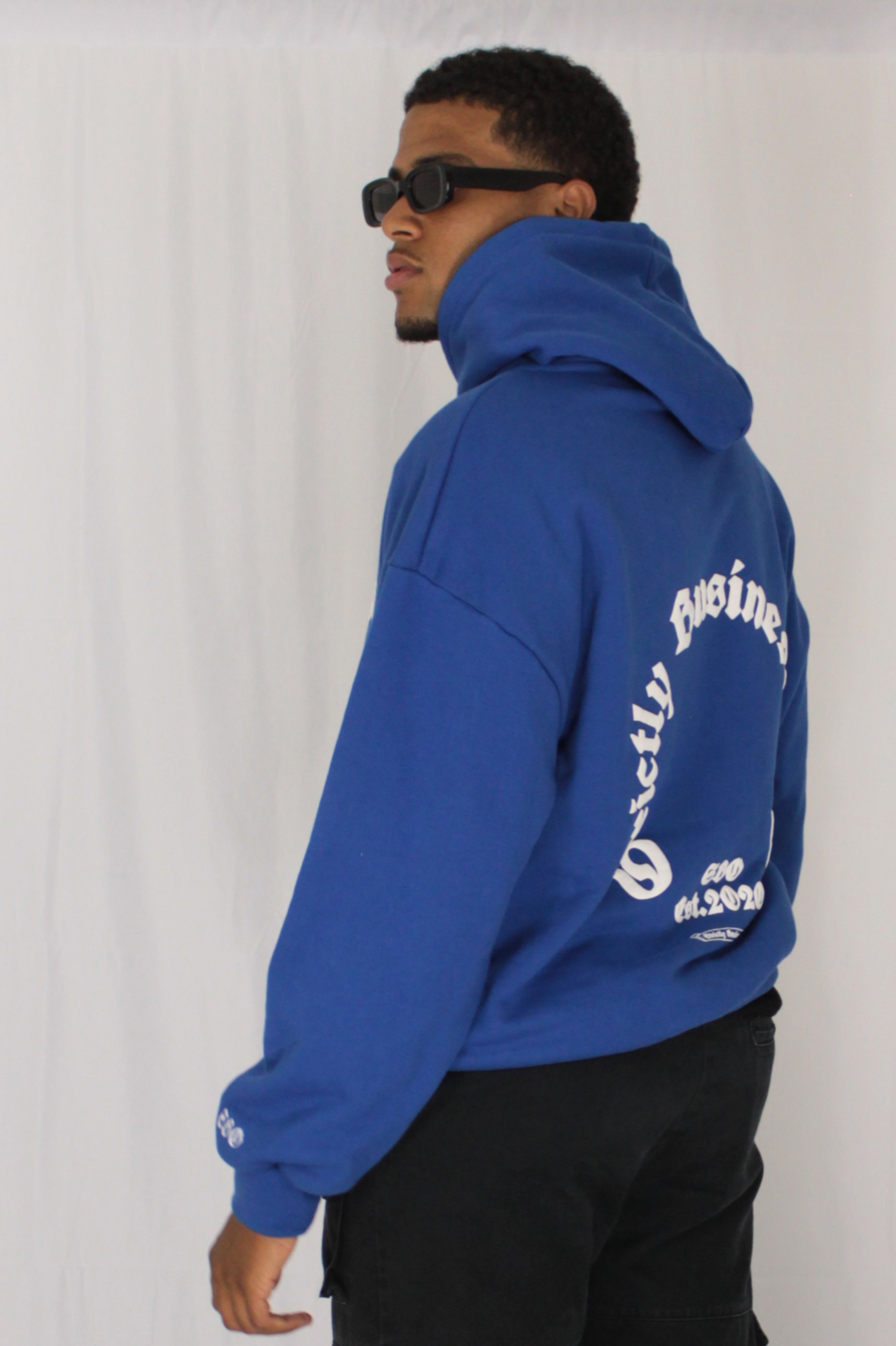 CIRCLE LOGO HOODIE