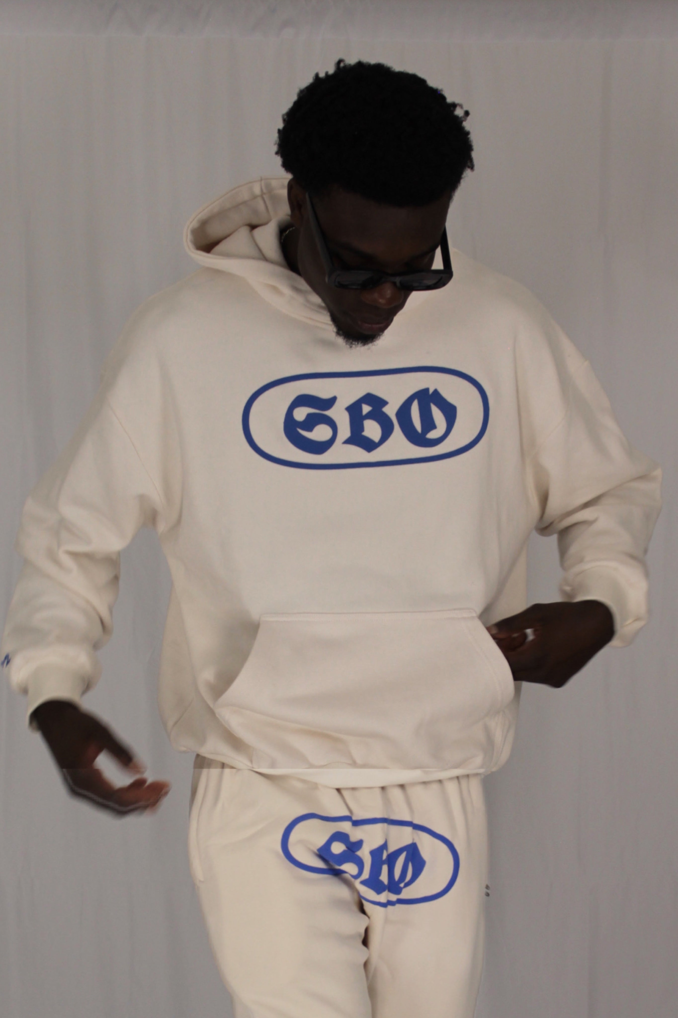 SBO LOGO HOODIE CREAM