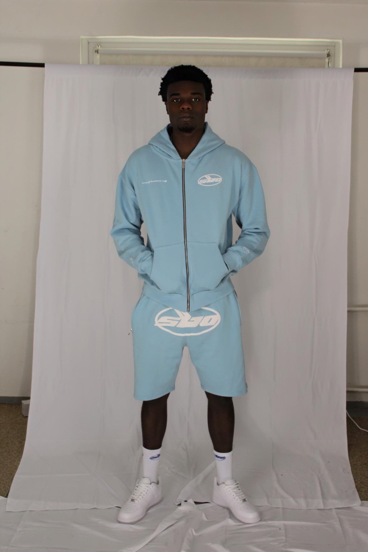 TRACKY SHORTS BABY BLUE